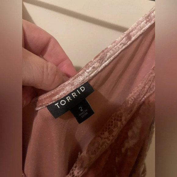 Torrid velvet lace cami - Picture 5 of 7